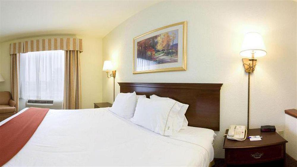 Holiday Inn Express Hotel And Suites Weslaco, An Ihg Hotel מראה חיצוני תמונה